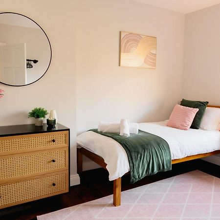 Bowling Terrace By Above Rubies - Stylish, 3 Bedroom, Pet Friendly House In Skipton Εξωτερικό φωτογραφία